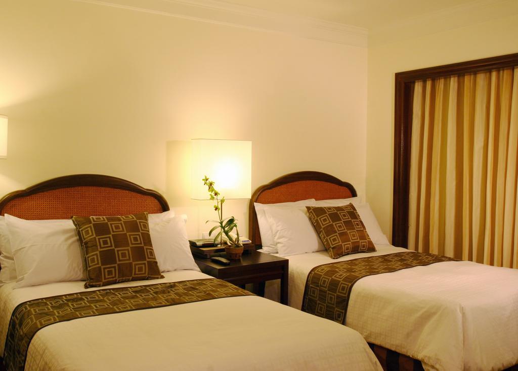 Intercontinental Manila 호텔 마카티 객실 사진